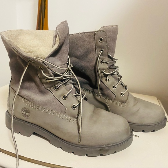 Timberland womens Warm Lined Boot Fashion Boot Waterproof leather . . US 7, UK 5 - Picture 2 of 4